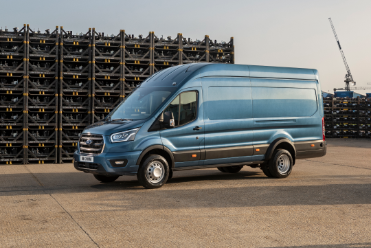 Blue Ford transit 5 tonne