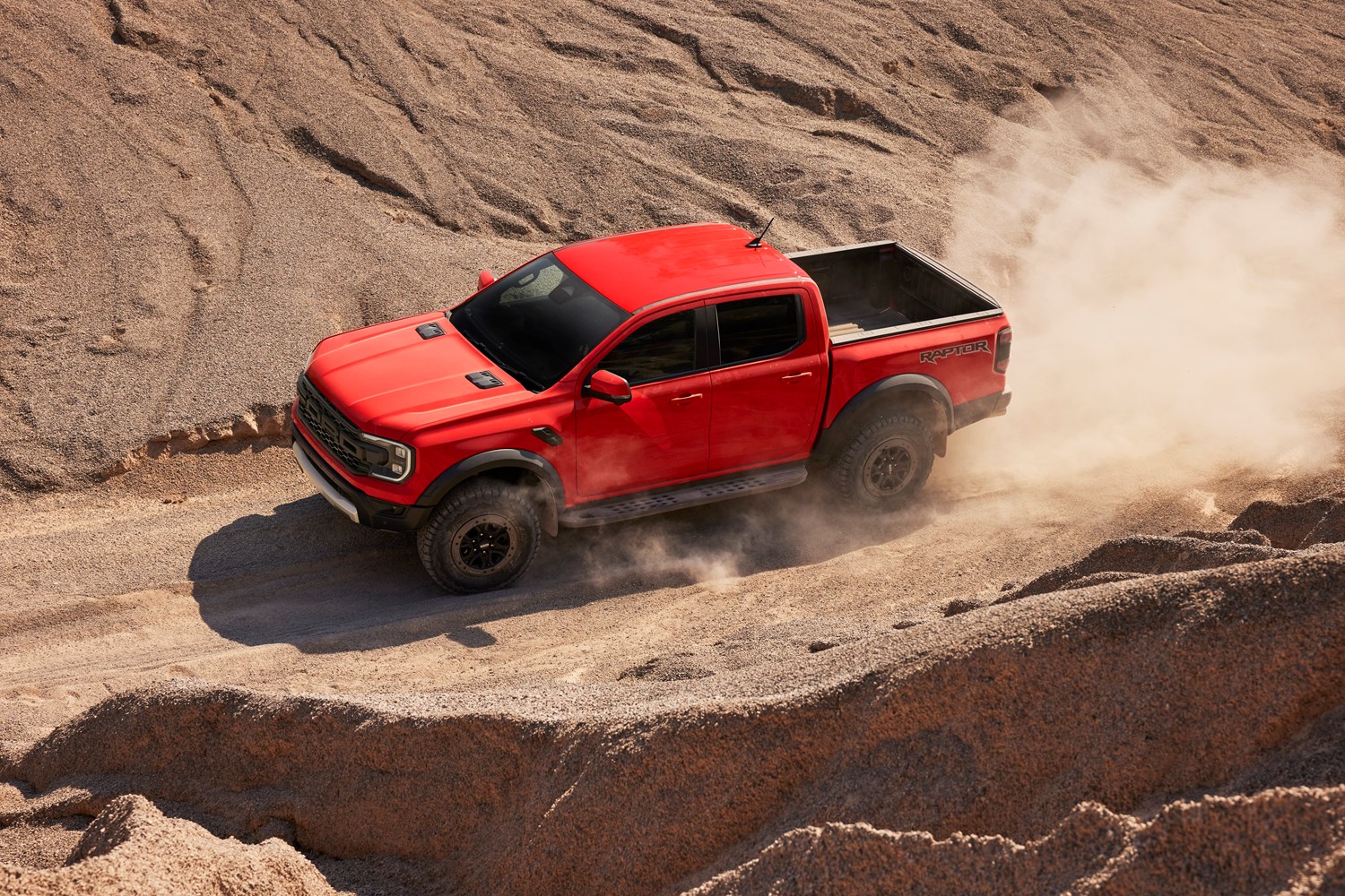Red ranger raptor in the dessert